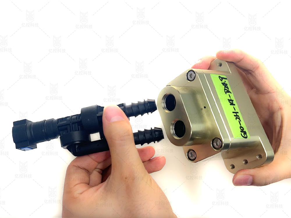 格雷希爾解決文氏閥并排雙寶塔管口因間距狹小的自動(dòng)化封堵難題