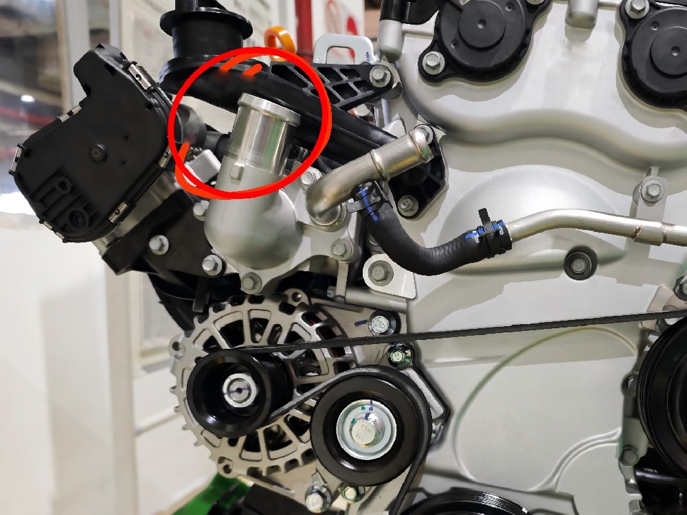 汽車(chē)發(fā)動(dòng)機(jī)